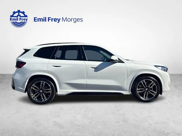 BMW X1 30e xDrive paddles M-Sport