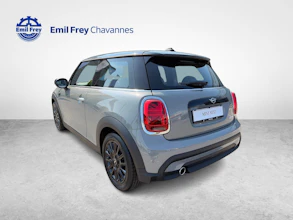 https://vehicle.imgix.net/4378097/0e3a26c3-02b0-4819-b63b-9d597dd2529e.jpg