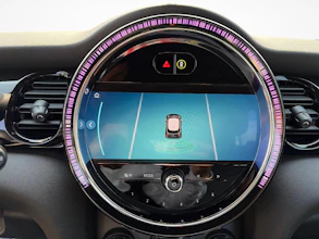 https://vehicle.imgix.net/4378097/e065f7f8-ac76-44fe-b978-b2f2f11a05ad.jpg