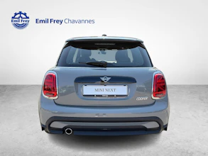 https://vehicle.imgix.net/4378097/e2da599e-3ef5-447f-a6a0-97f5e8e92691.jpg