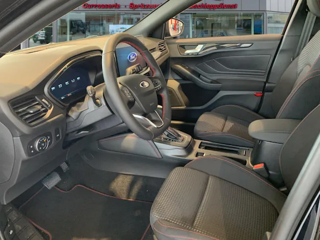 Ford Focus SW 1.0i EcoB Hybrid 155 ST-Line X