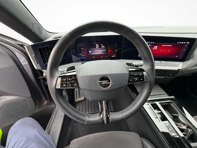 OPEL Astra 1.6 T PHEV 180 Swiss Premium