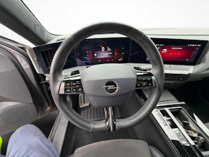 Fahrzeugbild OPEL Astra 1.6 T PHEV 180 Swiss Premium