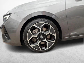 Fahrzeugbild OPEL Astra 1.6 T PHEV 180 Swiss Premium