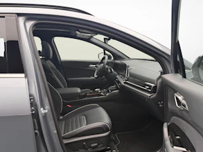 https://vehicle.imgix.net/4378190/bd380b5e-96ec-4efb-8a59-c27d6babe0c6.jpg