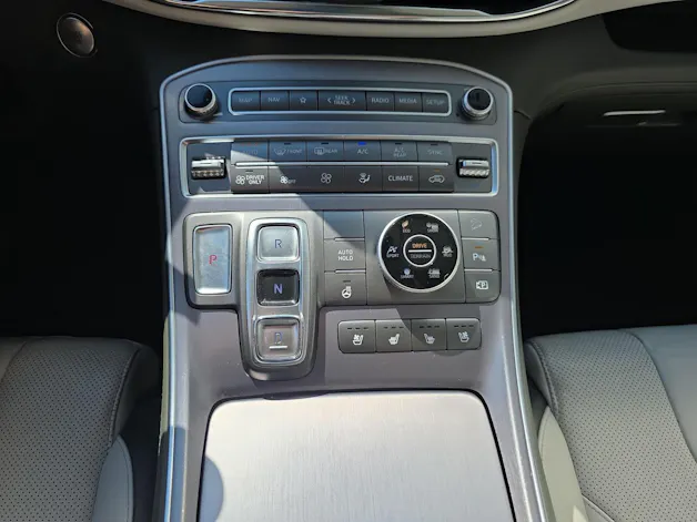 HYUNDAI Santa Fe 1.6 T-GDi HEV Vertex