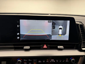 https://vehicle.imgix.net/4378212/21c22625-d197-40cd-9f29-81f5fa572997.jpg
