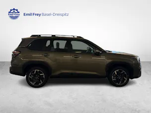 Subaru Forester Station 2.0i e-Boxer Swiss Plus