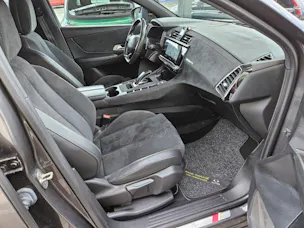 DS Automobiles 7 Crossback 1.6 PureTech Performance Line