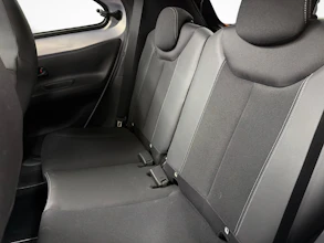 https://vehicle.imgix.net/4378311/70ad3ba6-fc11-4ff6-a36c-a3fe41bfdc90.jpg