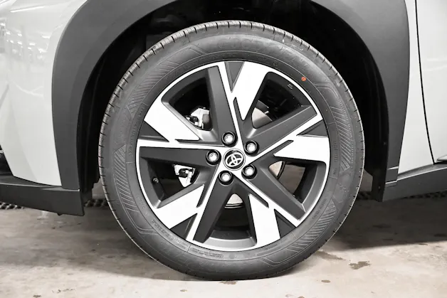 Toyota Aygo X 1.5 VVT-i HSD Trend