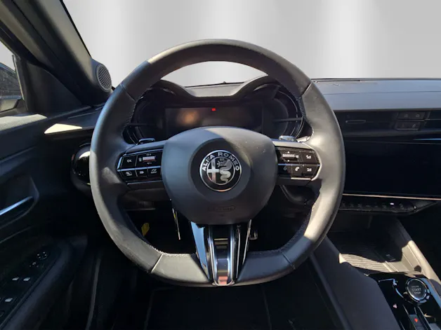 Alfa Romeo Junior 1.2 Ibrida Speciale