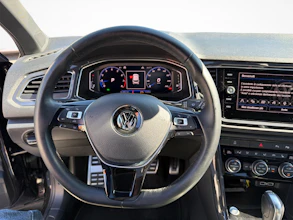 https://vehicle.imgix.net/4378433/d7dfef46-a32d-468e-a8c6-42521a88e13b.jpg