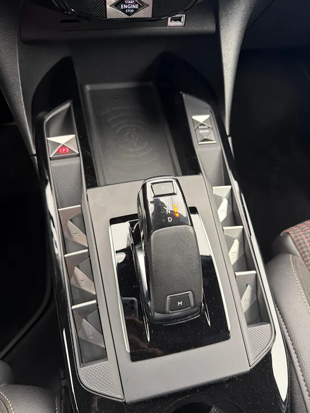 DS Automobiles 3 Crossback 1.2 PureTech 130 Performance Line