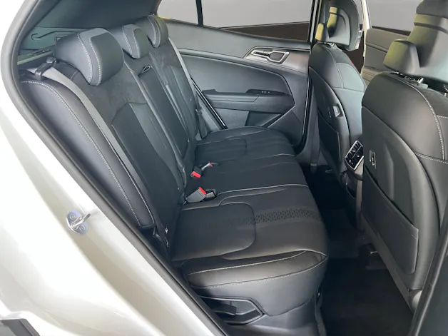 Kia Sportage 1.6 T-GDi Hybrid Black Edition 4X4 / Sonderausführung / Rückfahrkamera / Totwinkelassistent / Head-Up Display / CH Hersterllergarantie