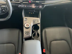 Kia Sportage 1.6 T-GDi Hybrid Black Edition 4X4 / Sonderausführung / Rückfahrkamera / Totwinkelassistent / Head-Up Display / CH Hersterllergarantie