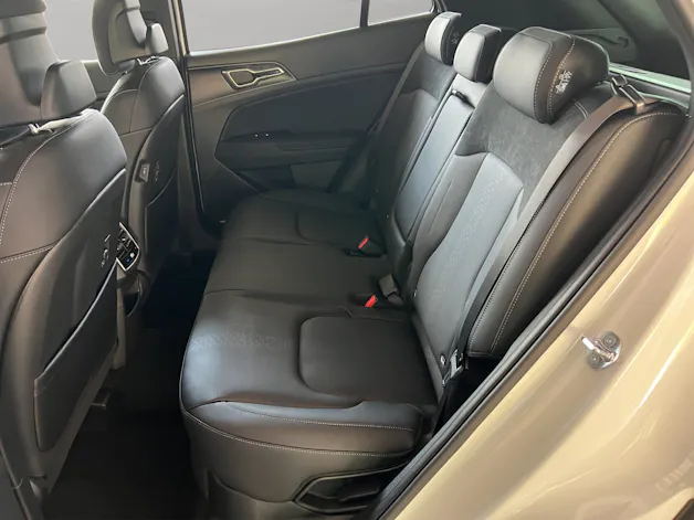 Kia Sportage 1.6 T-GDi Hybrid Black Edition 4X4 / Sonderausführung / Rückfahrkamera / Totwinkelassistent / Head-Up Display / CH Hersterllergarantie