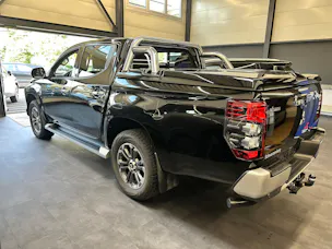 Mitsubishi L200 D-Cab Pick-up 2.2 DID 4x4 Diamond