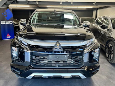 MITSUBISHI L 200 8