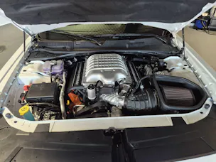 Dodge USA Challenger 6.2 V8 SC HEMI SRT Hellcat