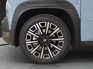 Renault R4 E-Tech Comfort Range iconic