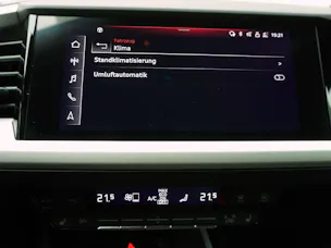 AUDI Q4 e-tron 45 quattro