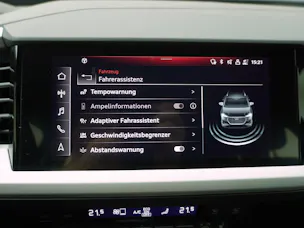 AUDI Q4 e-tron 45 quattro