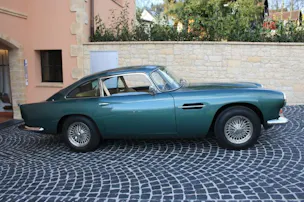 ASTON MARTIN Series V
