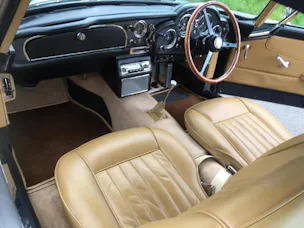 ASTON MARTIN Series V
