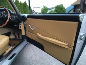 ASTON MARTIN Series V