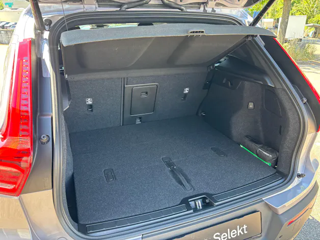 Volvo XC40 2.0 B4 MH Plus Dark