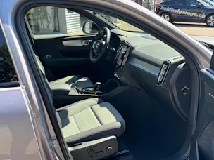 Volvo XC40 2.0 B4 MH Plus Dark