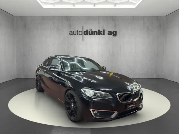 BMW 220i Luxury Line Steptronic