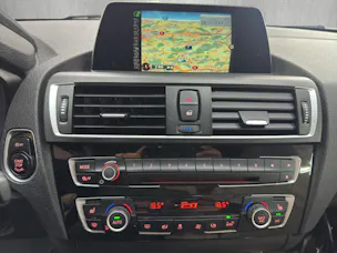 BMW 220i Luxury Line Steptronic