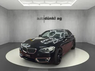 BMW 220i Luxury Line Steptronic