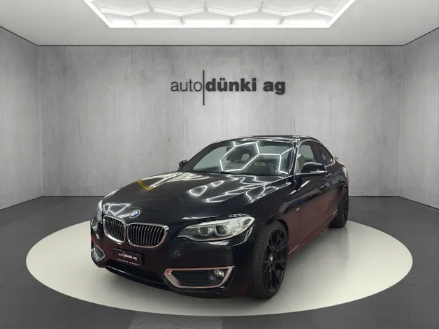 BMW 220i Luxury Line Steptronic