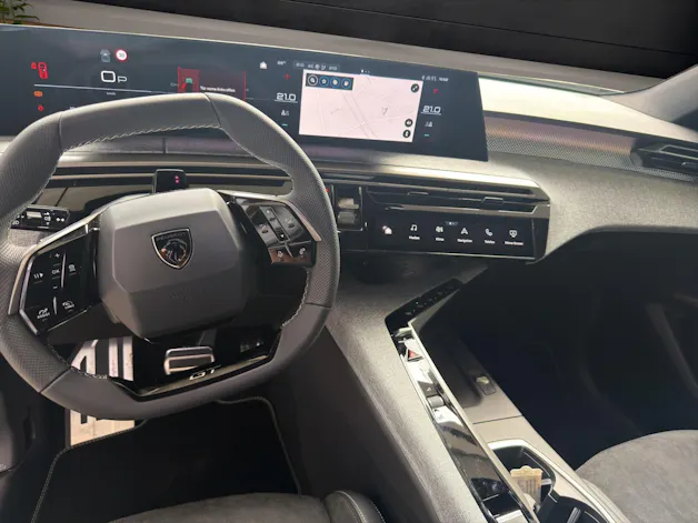 PEUGEOT 5008 145 e-DCS6 GT