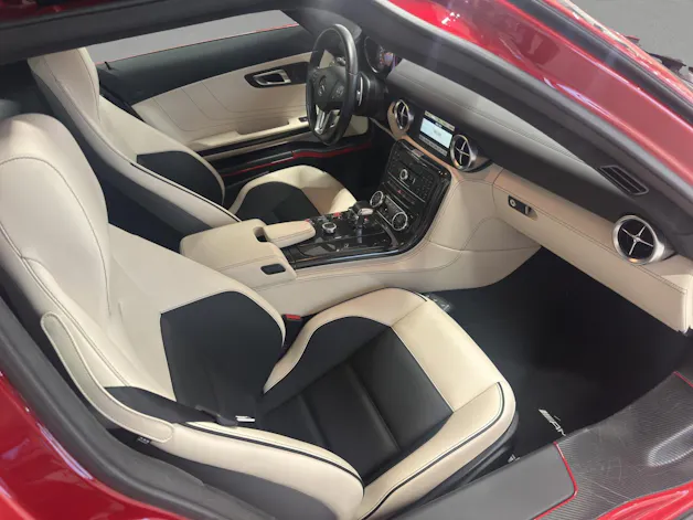 Mercedes-Benz SLS 63 AMG Speedshift