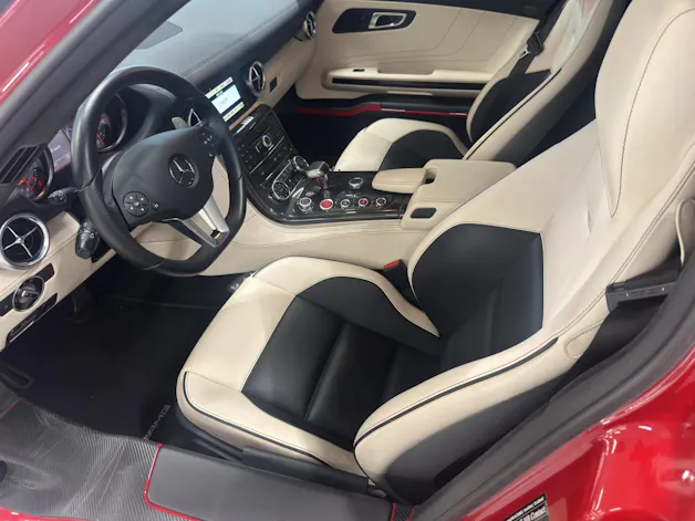 Mercedes-Benz SLS 63 AMG Speedshift