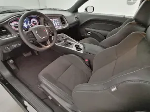 Dodge Challenger 5.7 R/T Shaker