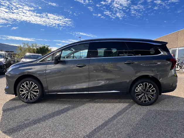 FORTHING 4 U-Tour 1.5 T GDI PHEV