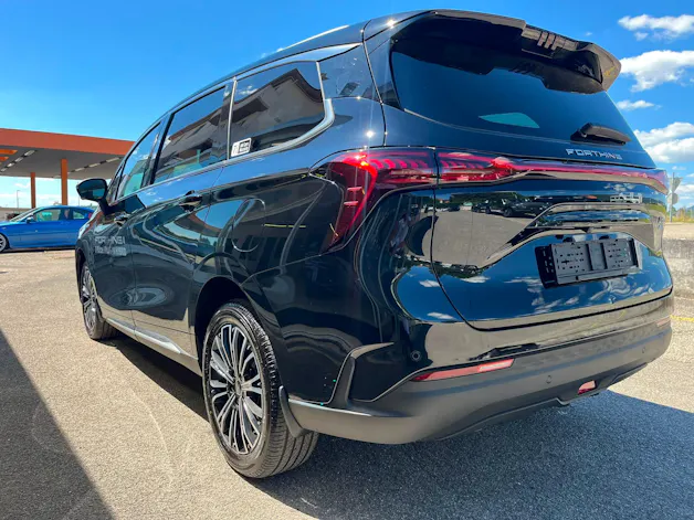 FORTHING 4 U-Tour 1.5 T GDI PHEV