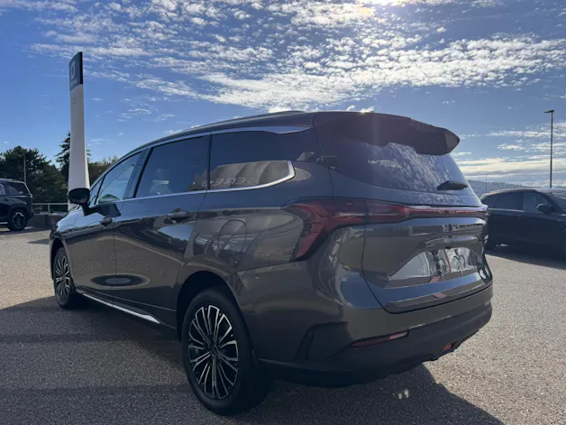 FORTHING 4 U-Tour 1.5 T GDI PHEV