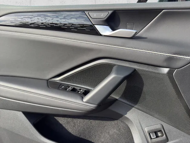 VW Tiguan 2.0 TDI SCR Elegance 4Motion DSG