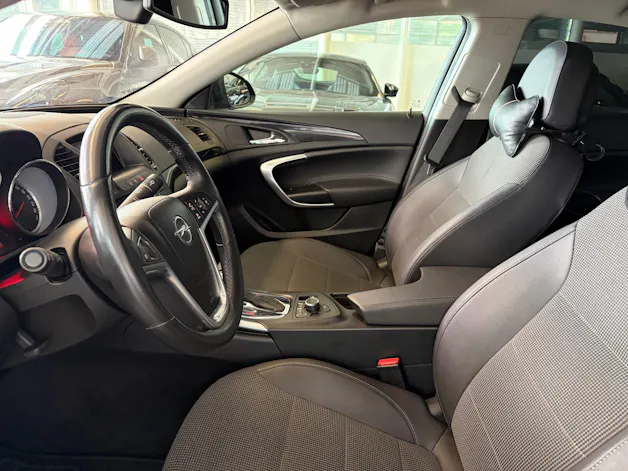 Opel Insignia 2.0 Turbo Cosmo Automatic | CH Fahrzeug | MFK 05/2026 |