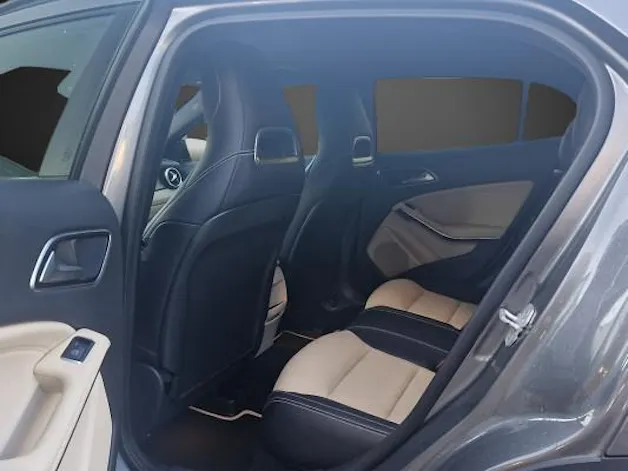 MERCEDES-BENZ GLA 250 Urban 4Matic