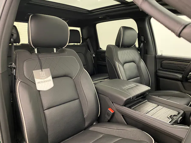 Dodge Ram 1500 5.7 Limited Night eTorque MY 2026