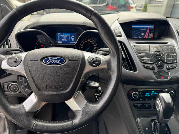 Ford Tourneo Connect 1.6 SCTi Titanium Automatic