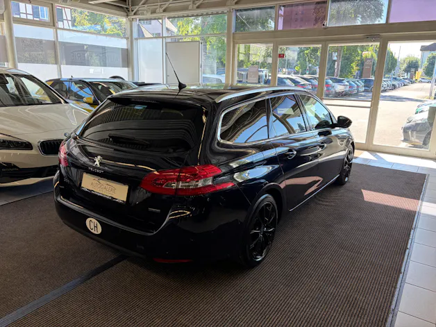Peugeot 308 SW 2.0 BlueHDI Allure Automatic | CH | MFK 05/2025 |