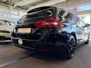 Peugeot 308 SW 2.0 BlueHDI Allure Automatic | CH | MFK 05/2025 |